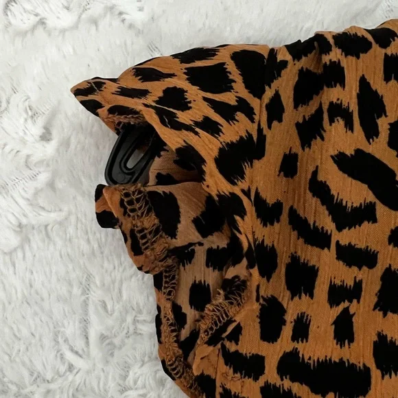 Leopard Print Romper NWT Size Small - Picture 10 of 10